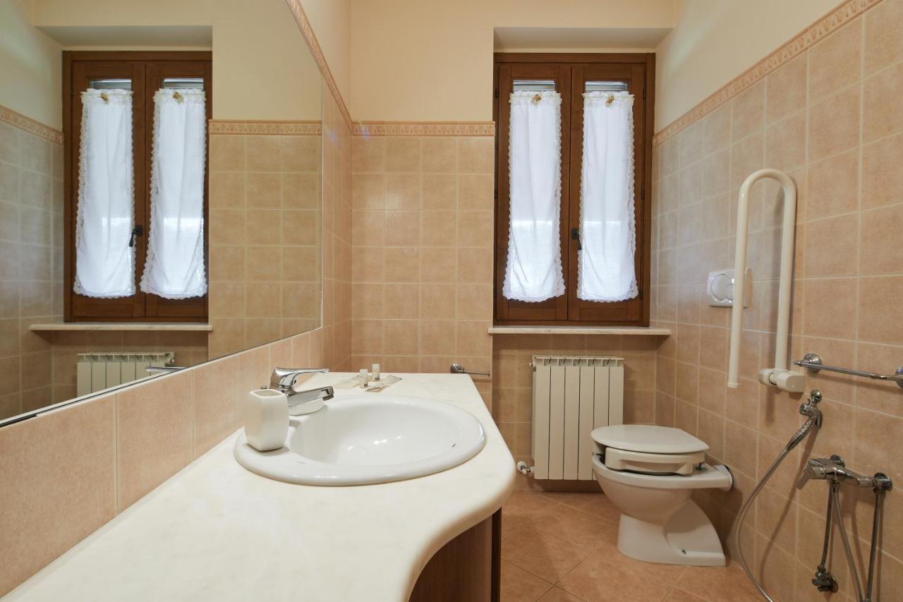 Relais La Cerreta Villa Castiglione del Lago Exterior photo